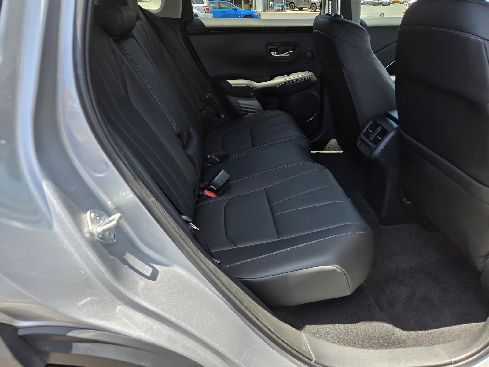 2025 Acura ADX Base - Photo 18