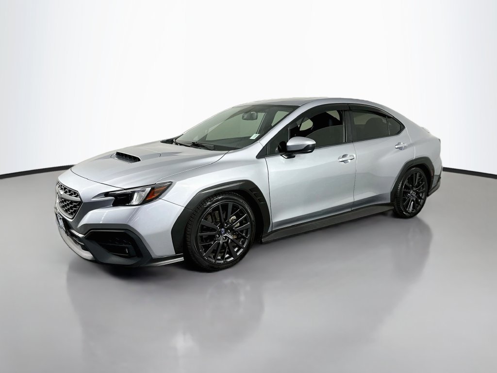 Used 2022 Ice Silver Metallic Subaru Premium image 3