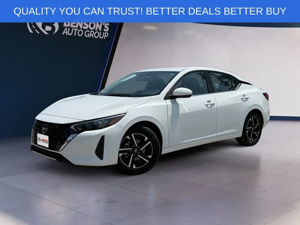 Used 2025 White Nissan SV image 1