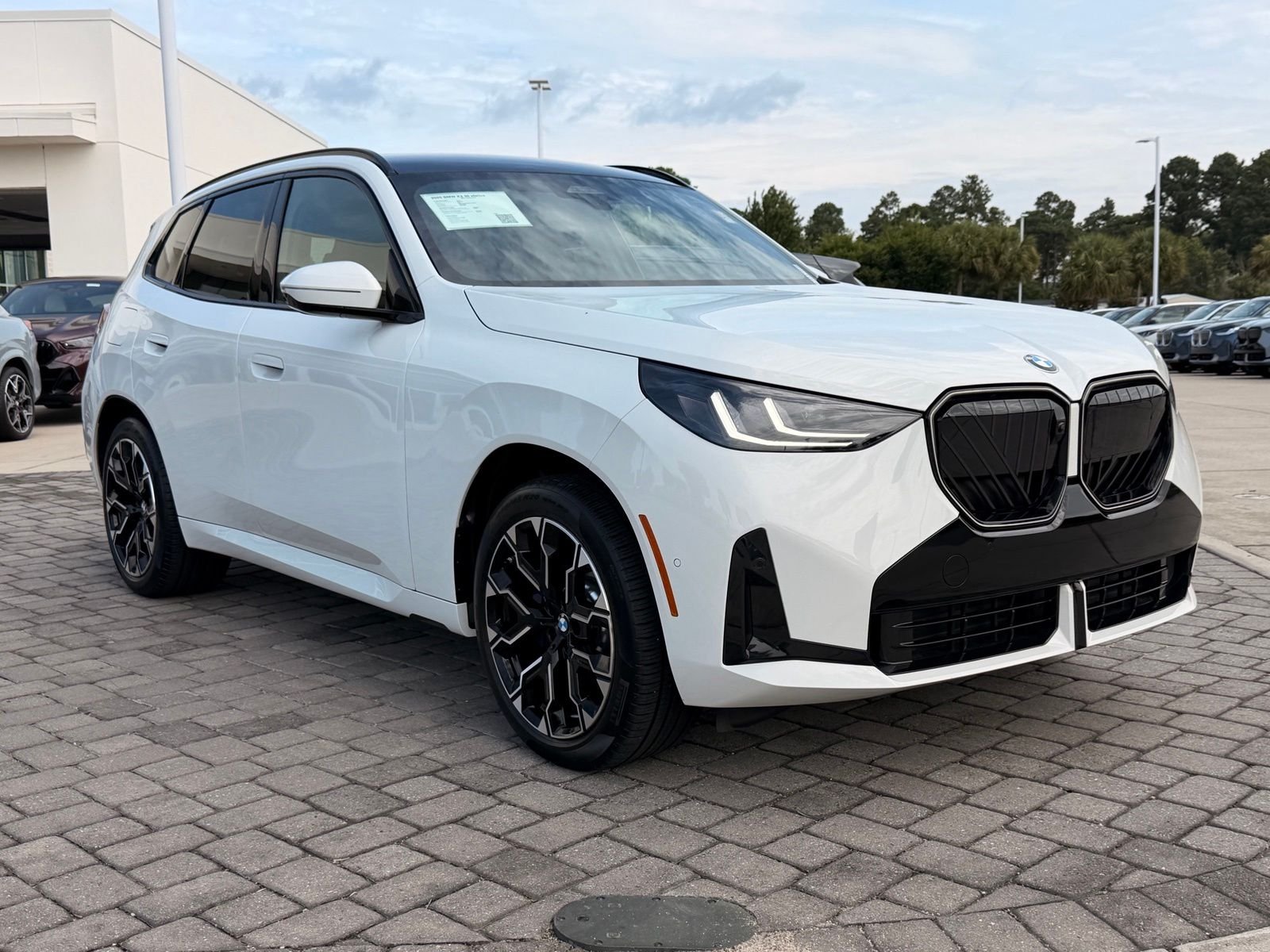 Certified Used 2025 Alpine White BMW 30 xDrive image 6