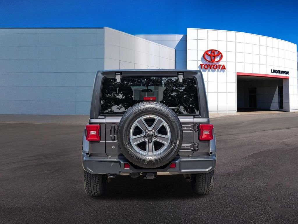Used 2018 Gray Jeep Unlimited Sahara image 11