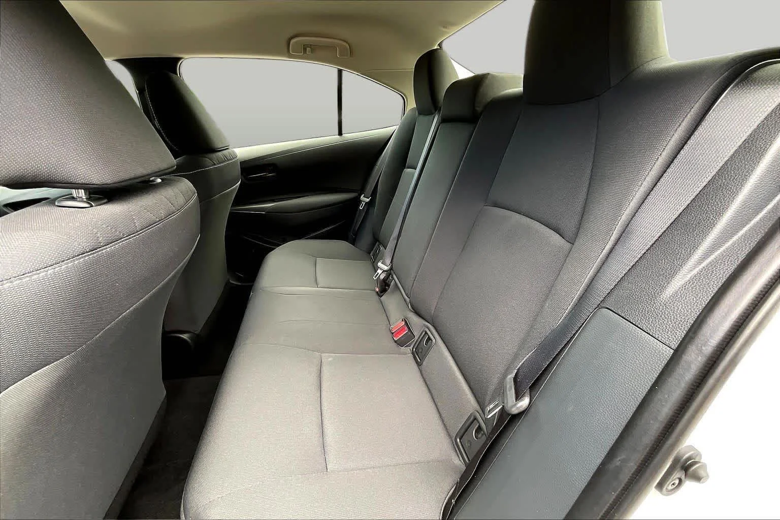 Used 2026 Ice Cap Toyota Hybrid LE image 19