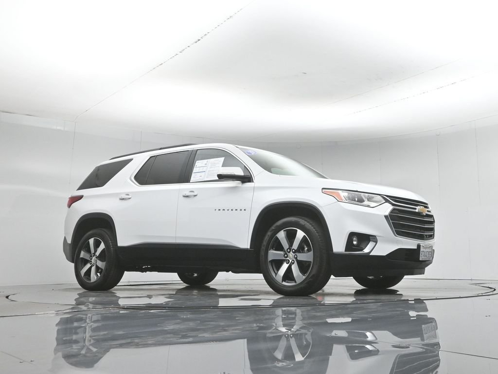 Certified Used 2020 White Chevrolet 3LT image 4
