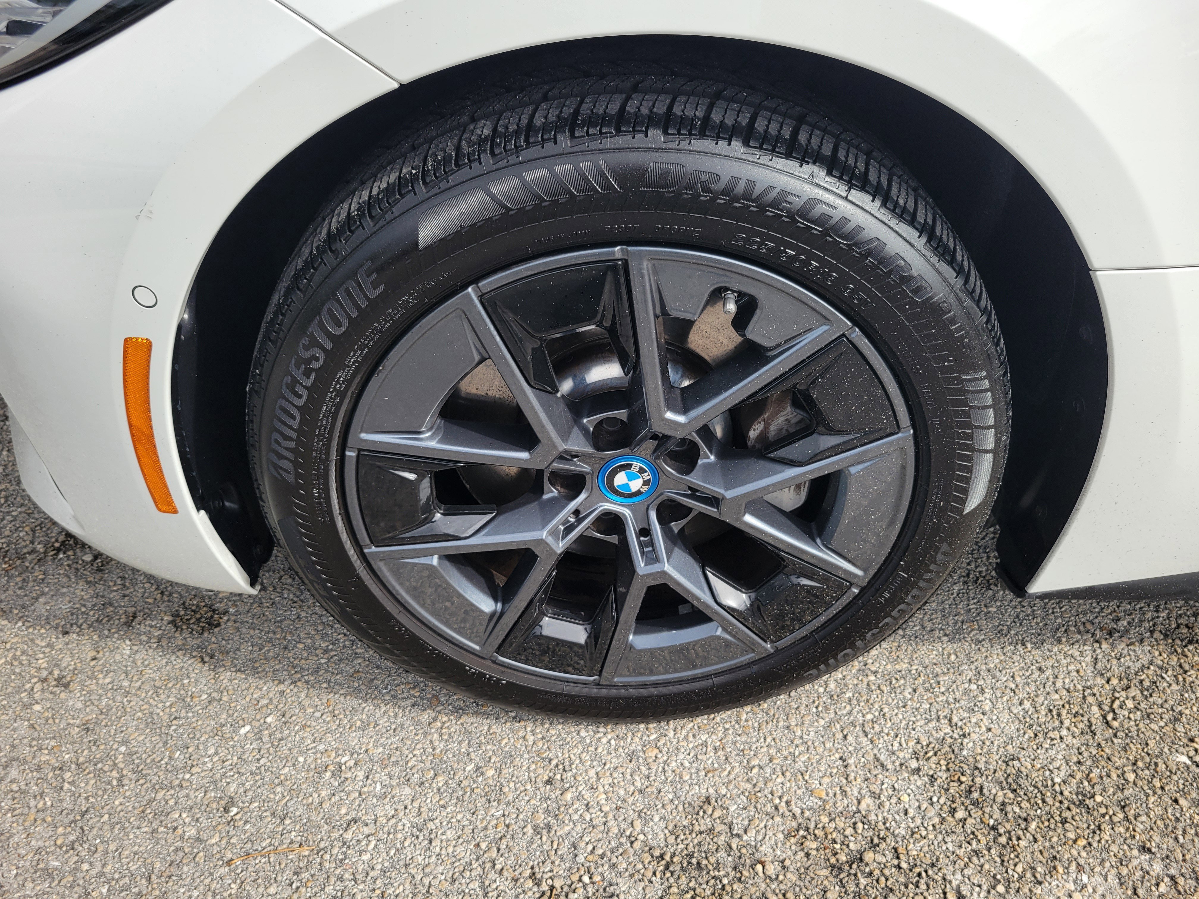 Used 2024 White BMW eDrive40 image 19