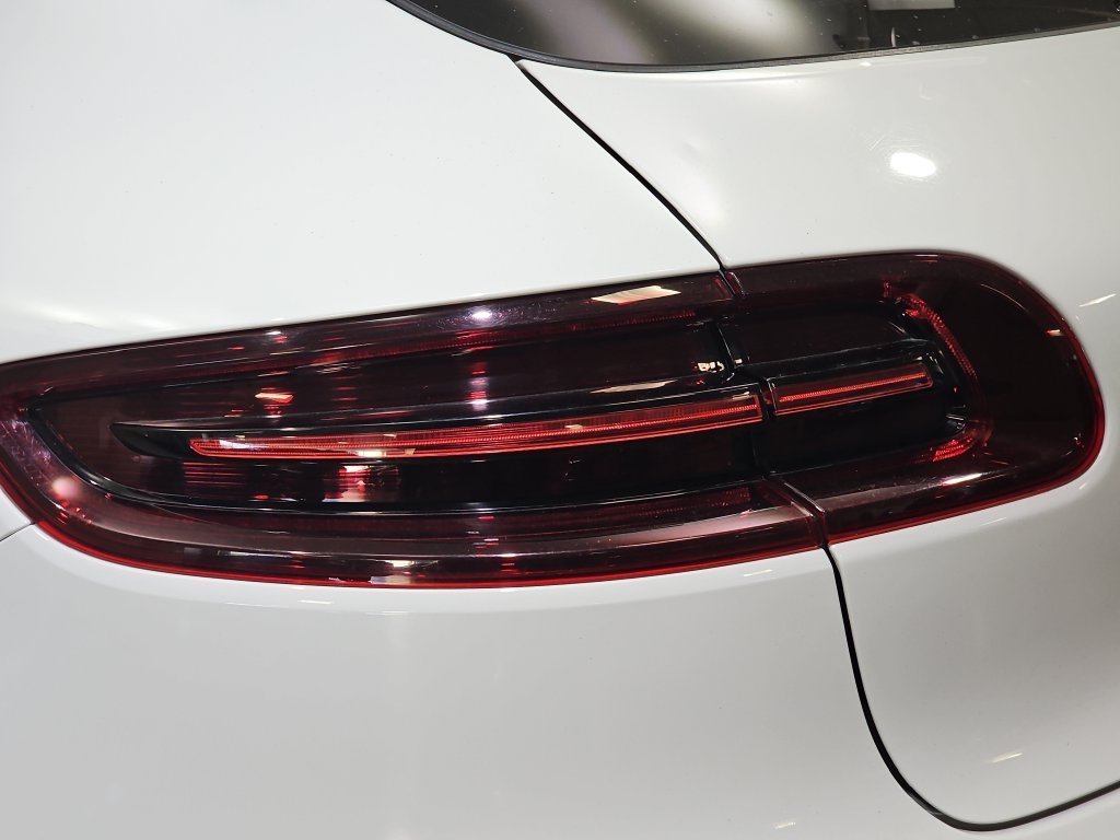 Used 2016 White Porsche Turbo image 36