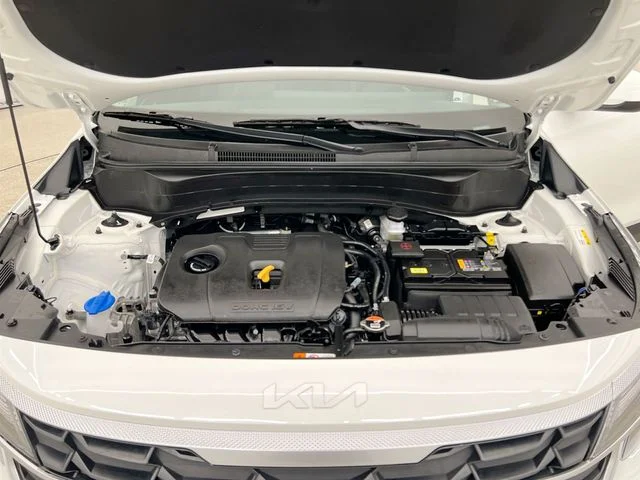 Used 2026 White Kia LX image 35