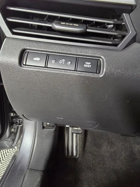 Used 2024 Gray Nissan 2.5 SV image 18