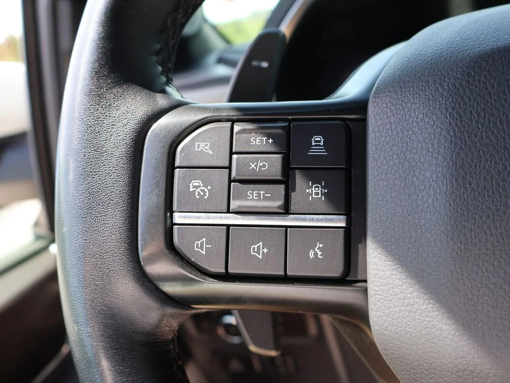 Used 2022 White Ford Raptor image 27