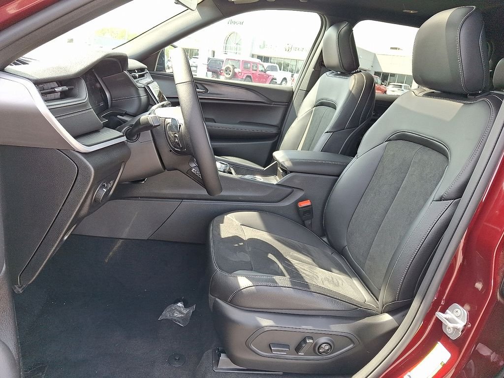 2025 Jeep Grand Cherokee L Altitude - Photo 10