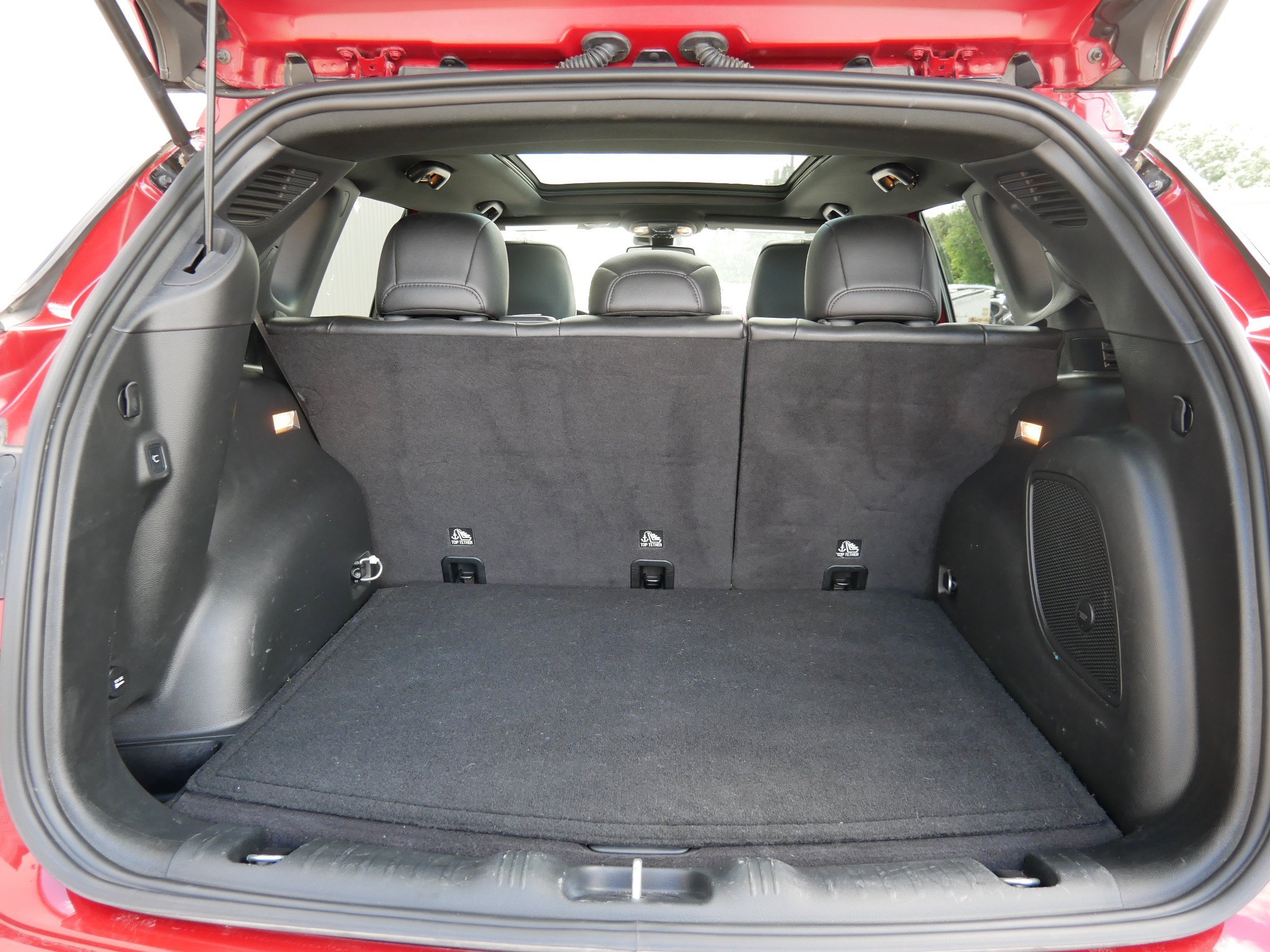 Used 2022 Redline Pearlcoat Jeep (RED) Edition image 12