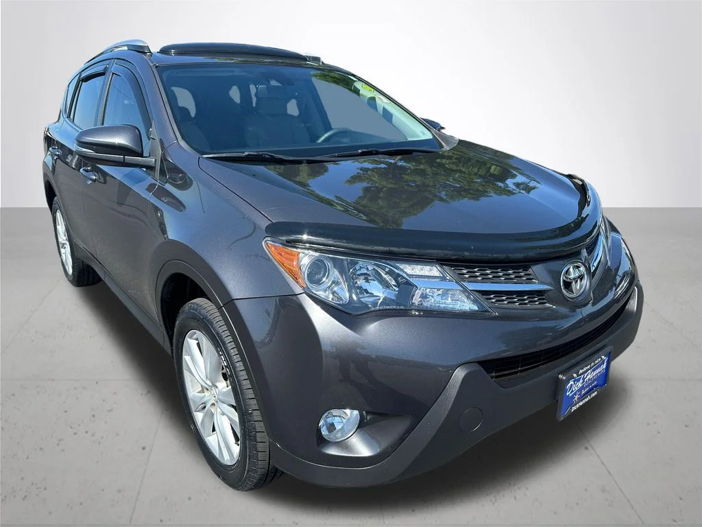 Used 2015 Gray Toyota Limited image 5