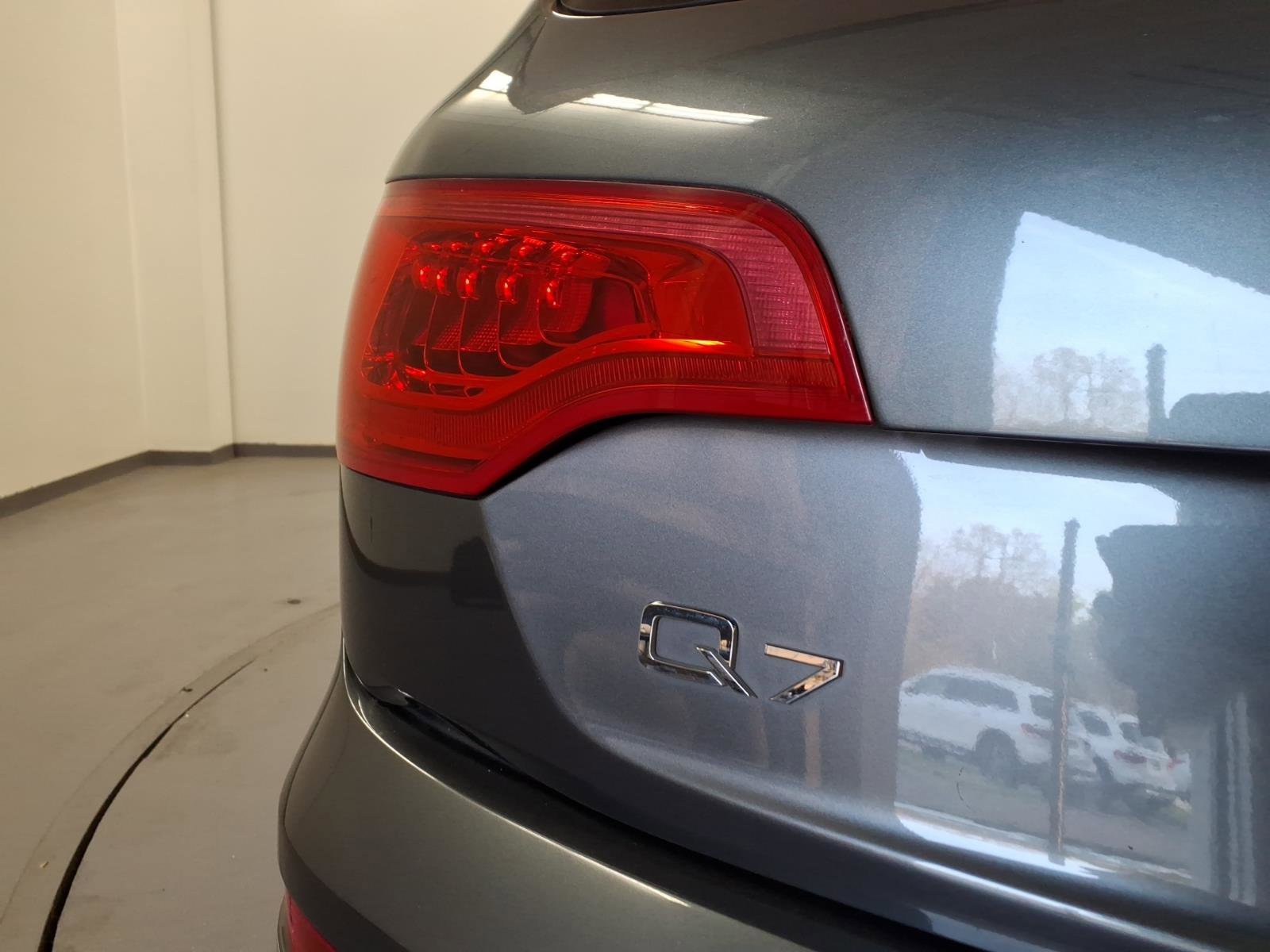 Used 2013 Gray Audi 3.0L TDI Prestige image 8