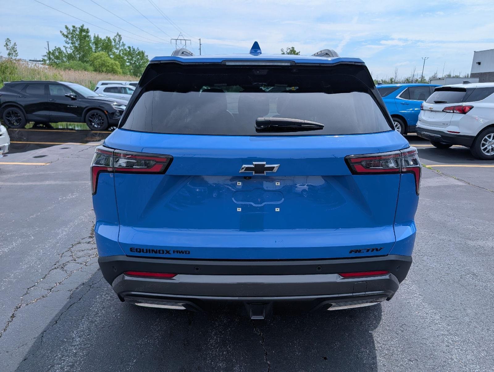 Used 2025 Reef Blue Metallic Chevrolet ACTIV image 6