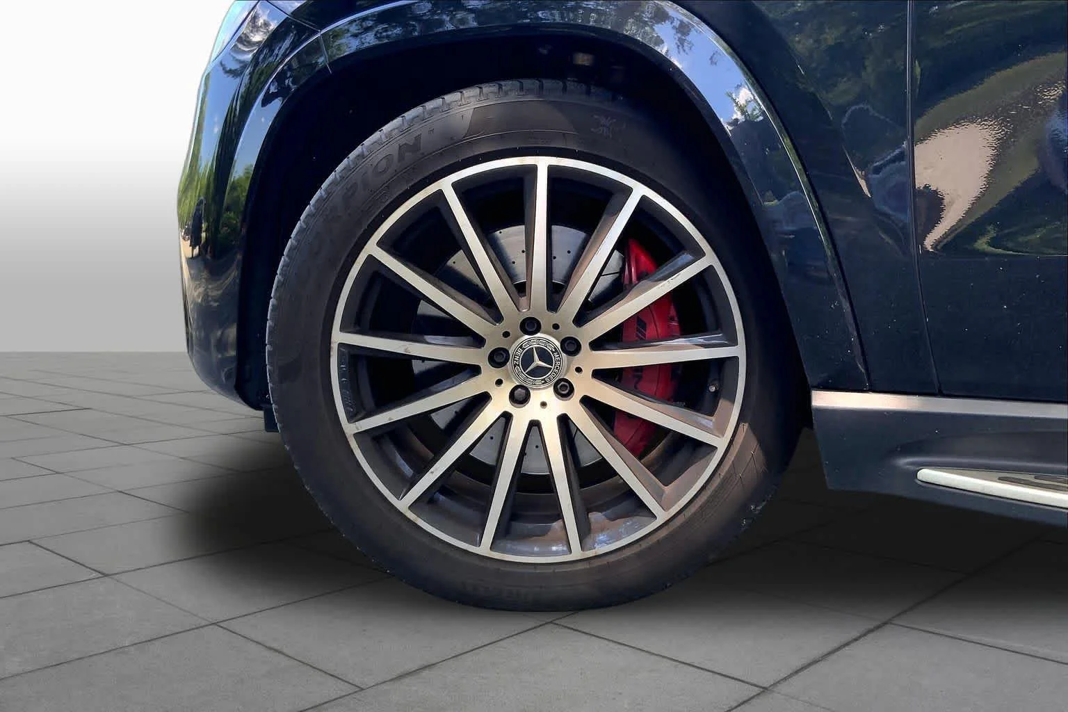 Used 2022 Obsidian Black Metallic Mercedes-Benz AMG® GLS 63 image 10