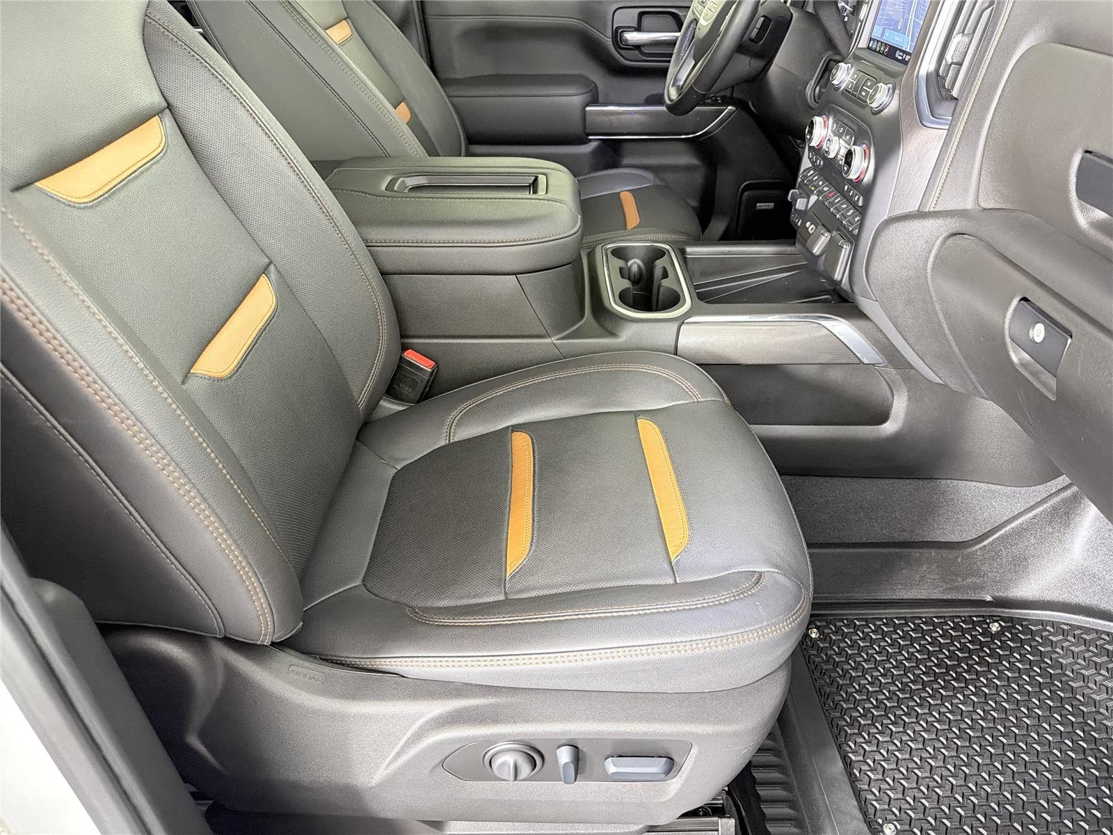 Used 2022 Summit White GMC AT4 image 13