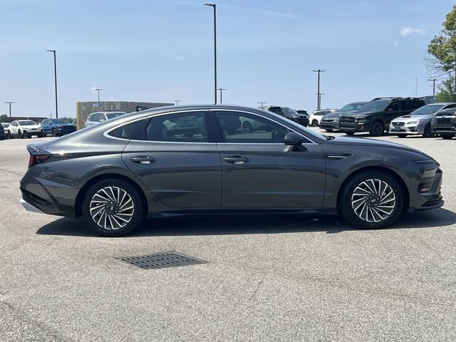 Certified Used 2025 Gray Hyundai SEL image 14