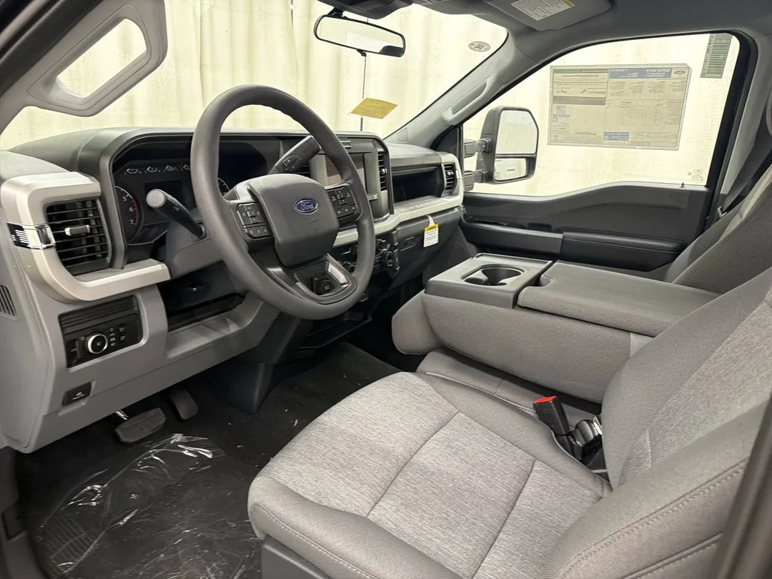 New 2027 Agate Black Metallic Ford F-350® XL image 14