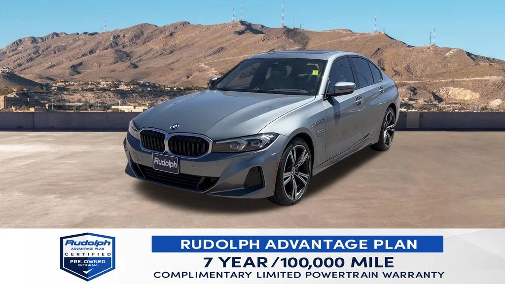 2023 BMW 3 Series 330e Sedan's photo