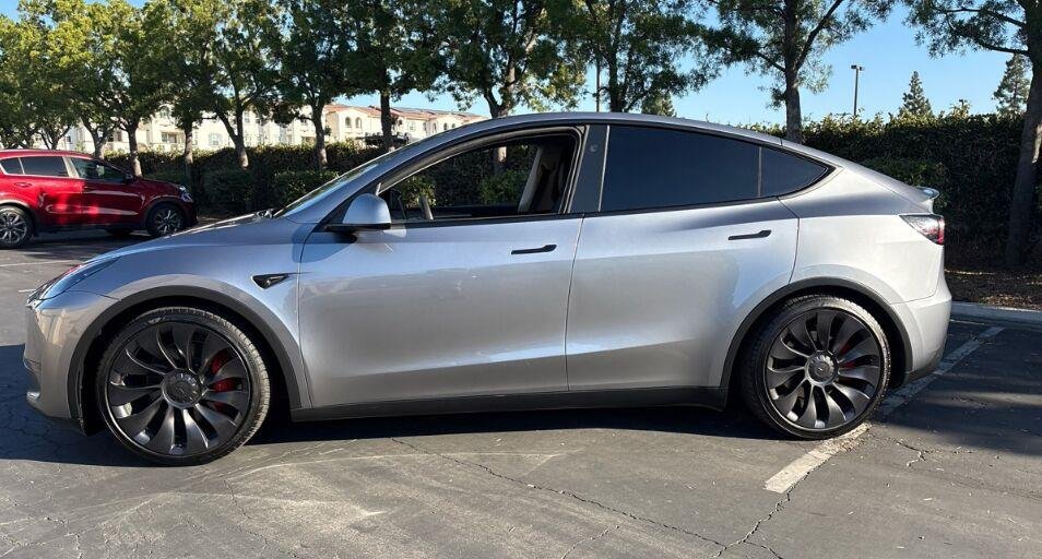 Used 2024 Stealth Grey Tesla Performance image 5