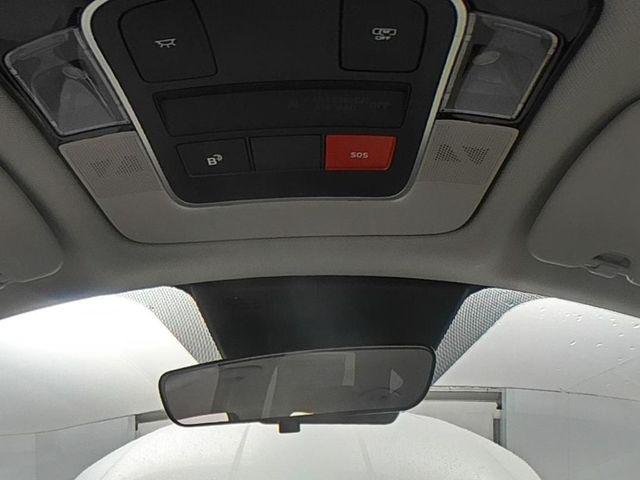New 2026 White Hyundai SE AWD image 41