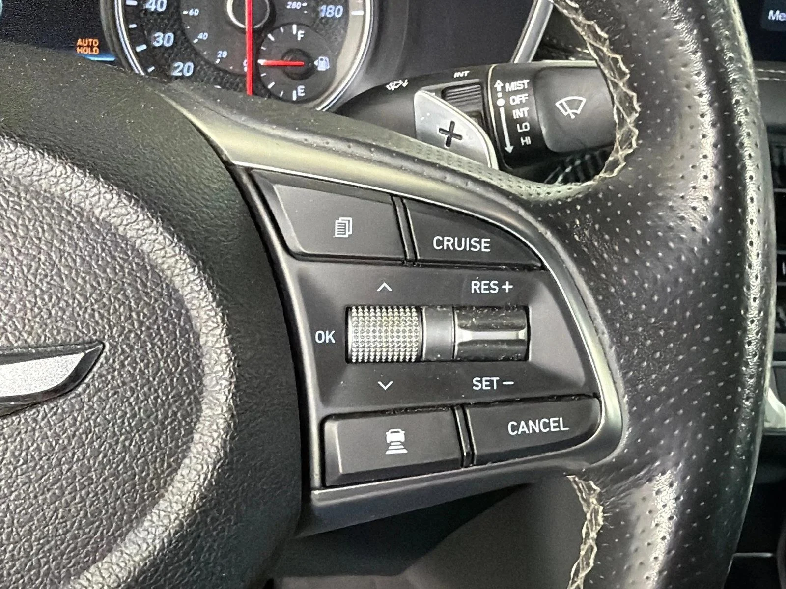 Used 2020 Black Genesis 3.3T image 27