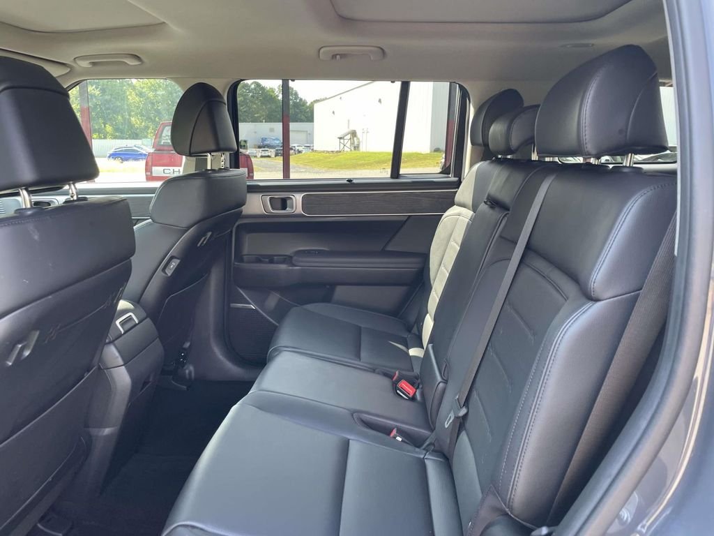 Certified Used 2025 Gray Hyundai Limited image 12