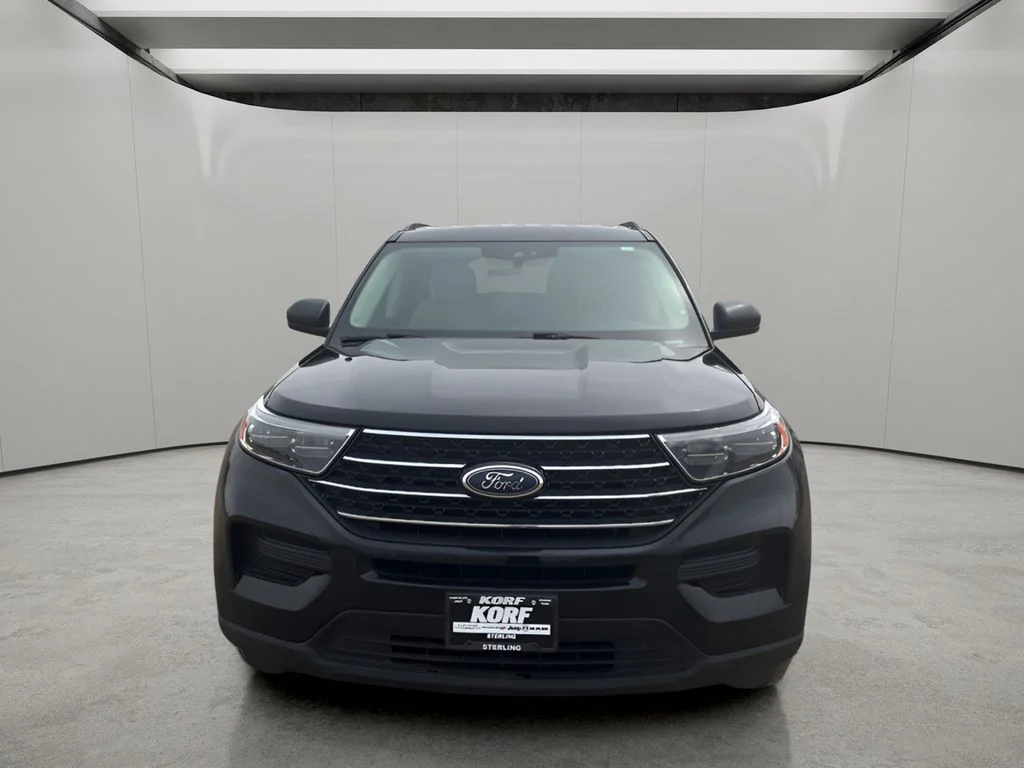 Used 2021 Agate Black Metallic Ford XLT image 8