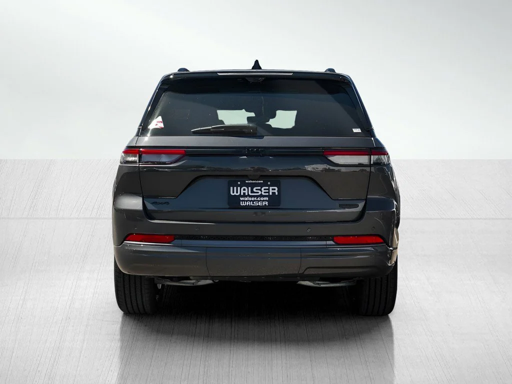 New 2026 Baltic Gray Metallic Clearcoat Jeep Summit image 5