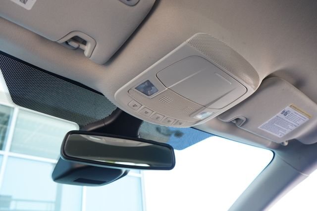 Used 2019 Gray Ford SEL image 23