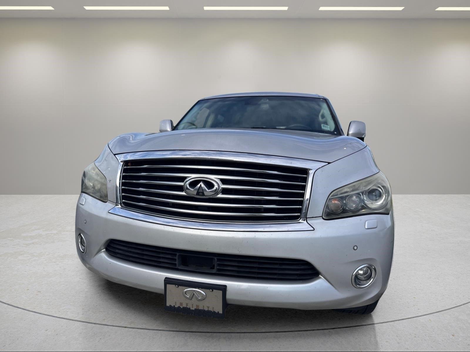 Used 2011 Liquid Platinum INFINITI 8-passenger image 8