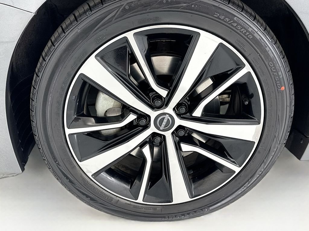 Used 2023 Gun Metallic Nissan SV image 29