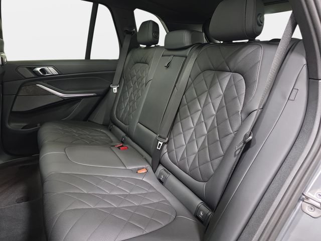 Certified Used 2025 Skyscraper Grey Metallic BMW xDrive40i image 11