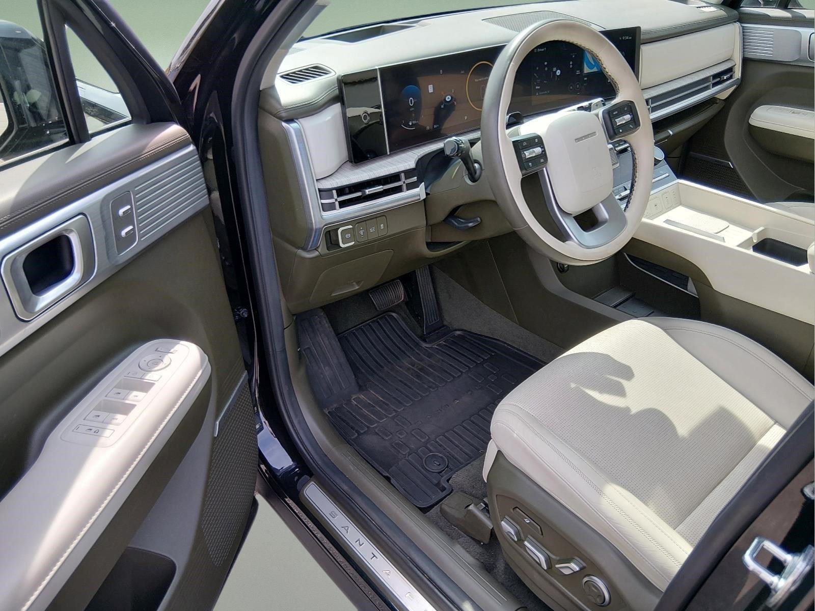Used 2024 Phantom Black Hyundai Calligraphy image 9