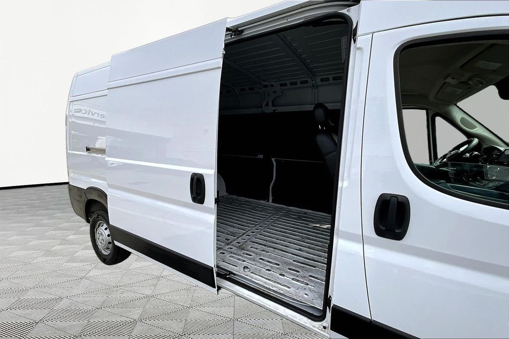 Used 2023 White Ram High Roof image 21