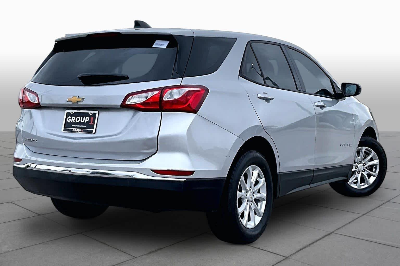 Used 2018 Silver Ice Metallic Chevrolet LS image 13