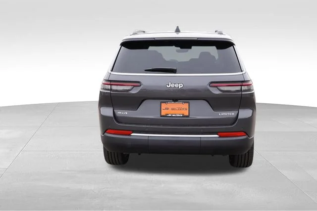 New 2026 Baltic Gray Metallic Clear-Coat Exterior Paint Jeep Limited image 4