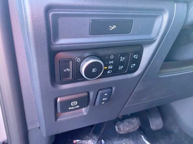 New 2026 Avalanche Ford Lariat® image 17