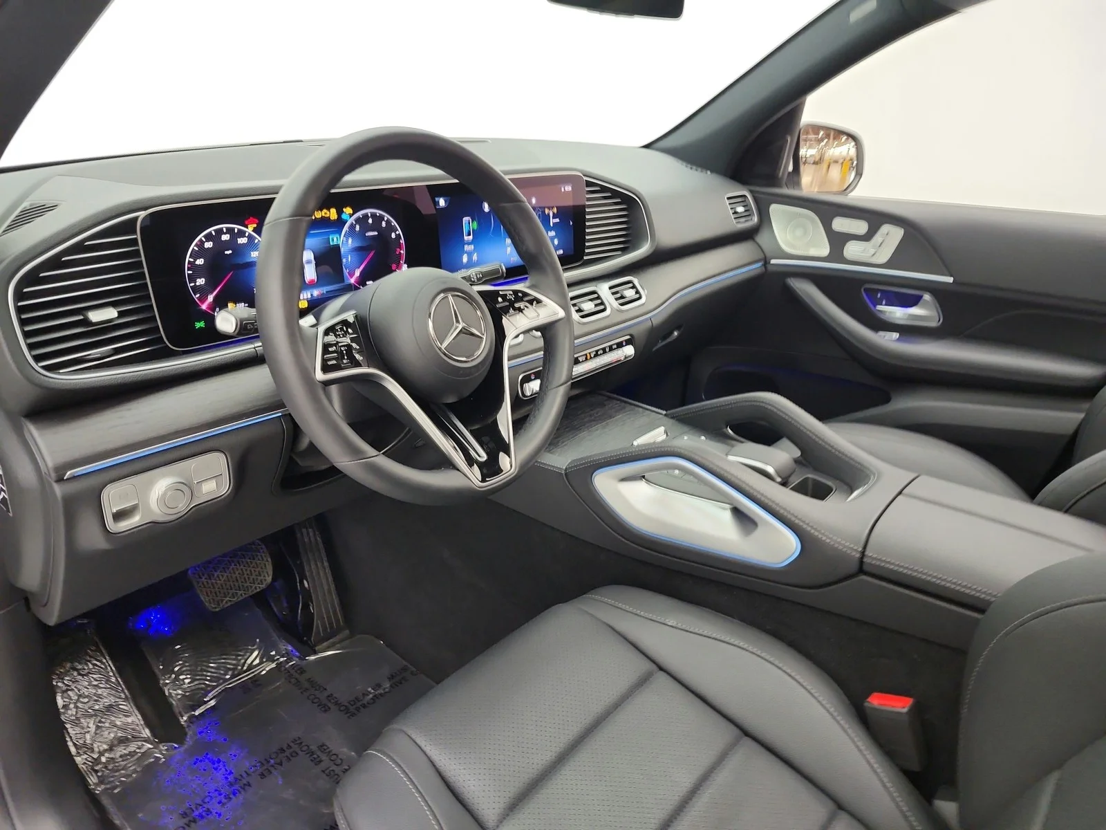 Certified Used 2024 Polar White Mercedes-Benz GLE 350 4MATIC® SUV image 12