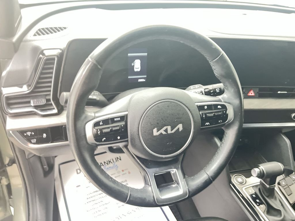 Used 2025 Green Kia X-Line image 14