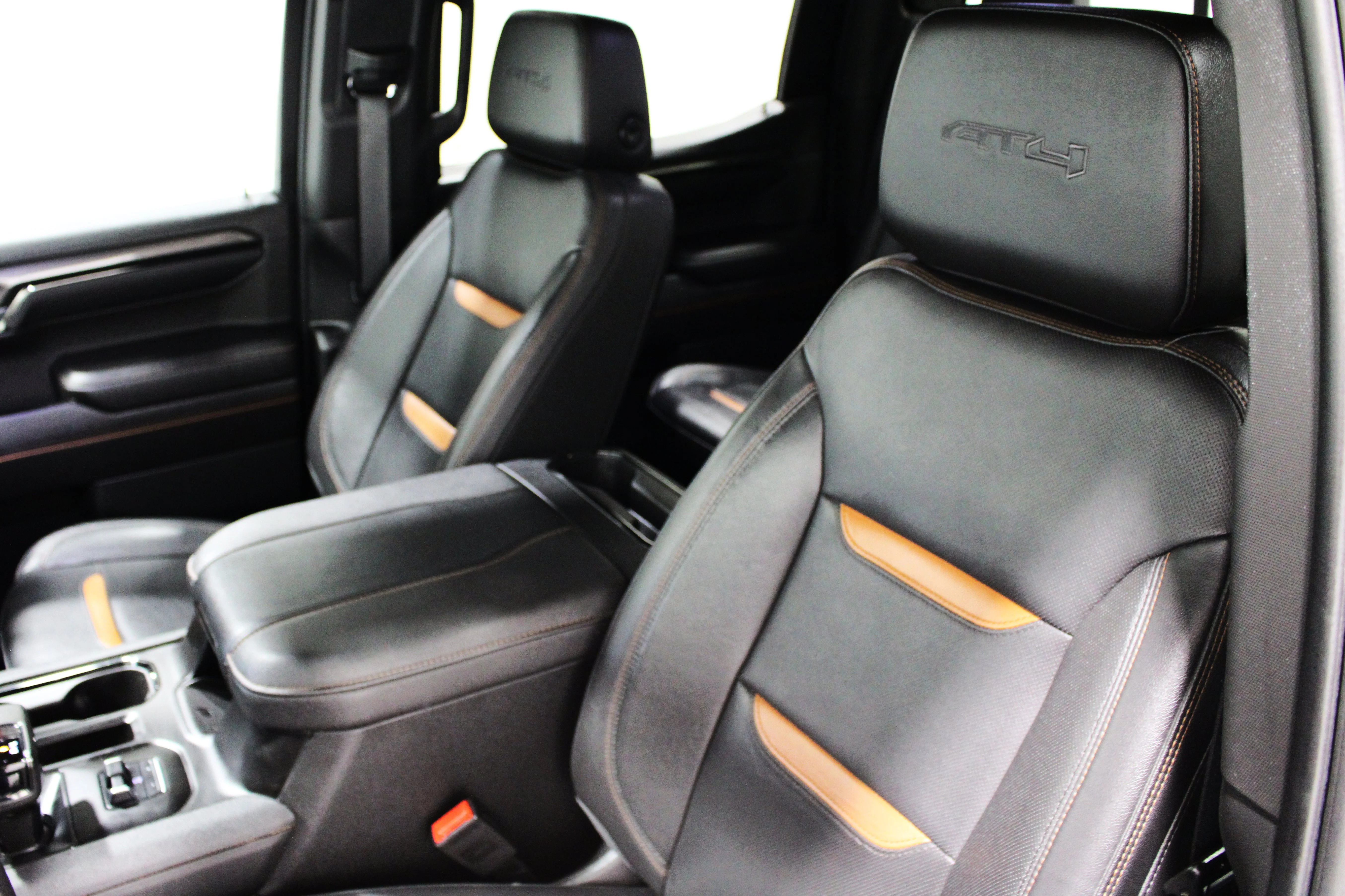 2023 GMC Sierra 1500 AT4 - Photo 4