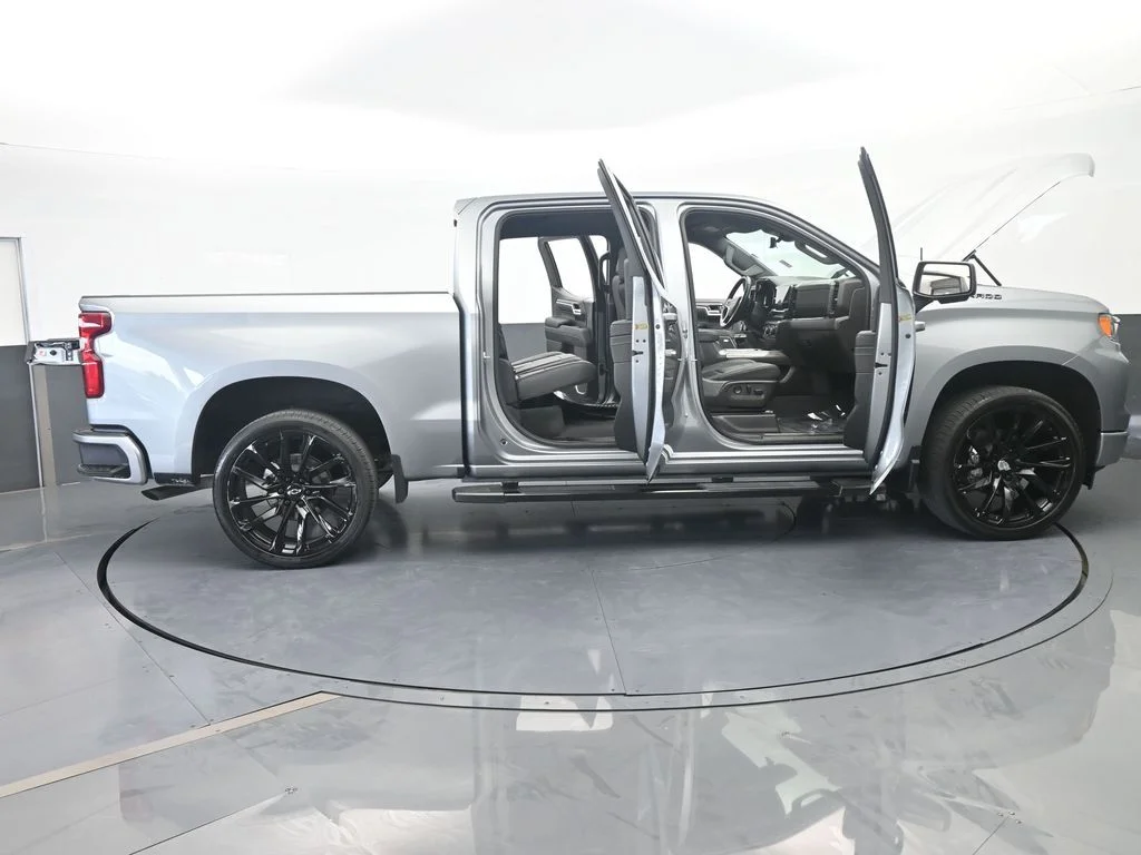 Used 2025 Sterling Gray Metallic Chevrolet LTZ image 88