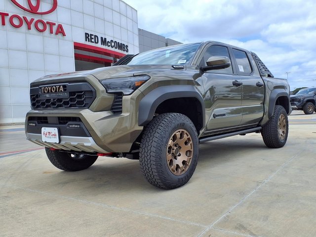 2026 Toyota Tacoma i-FORCE MAX Trailhunter