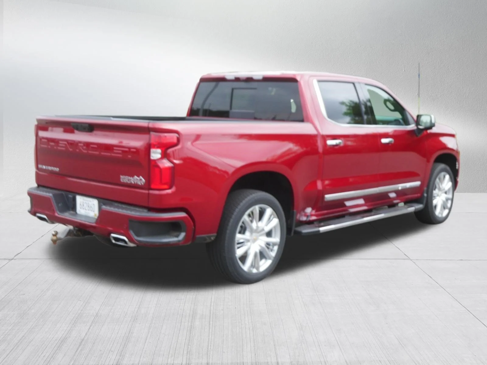 Used 2024 Red Chevrolet High Country image 7