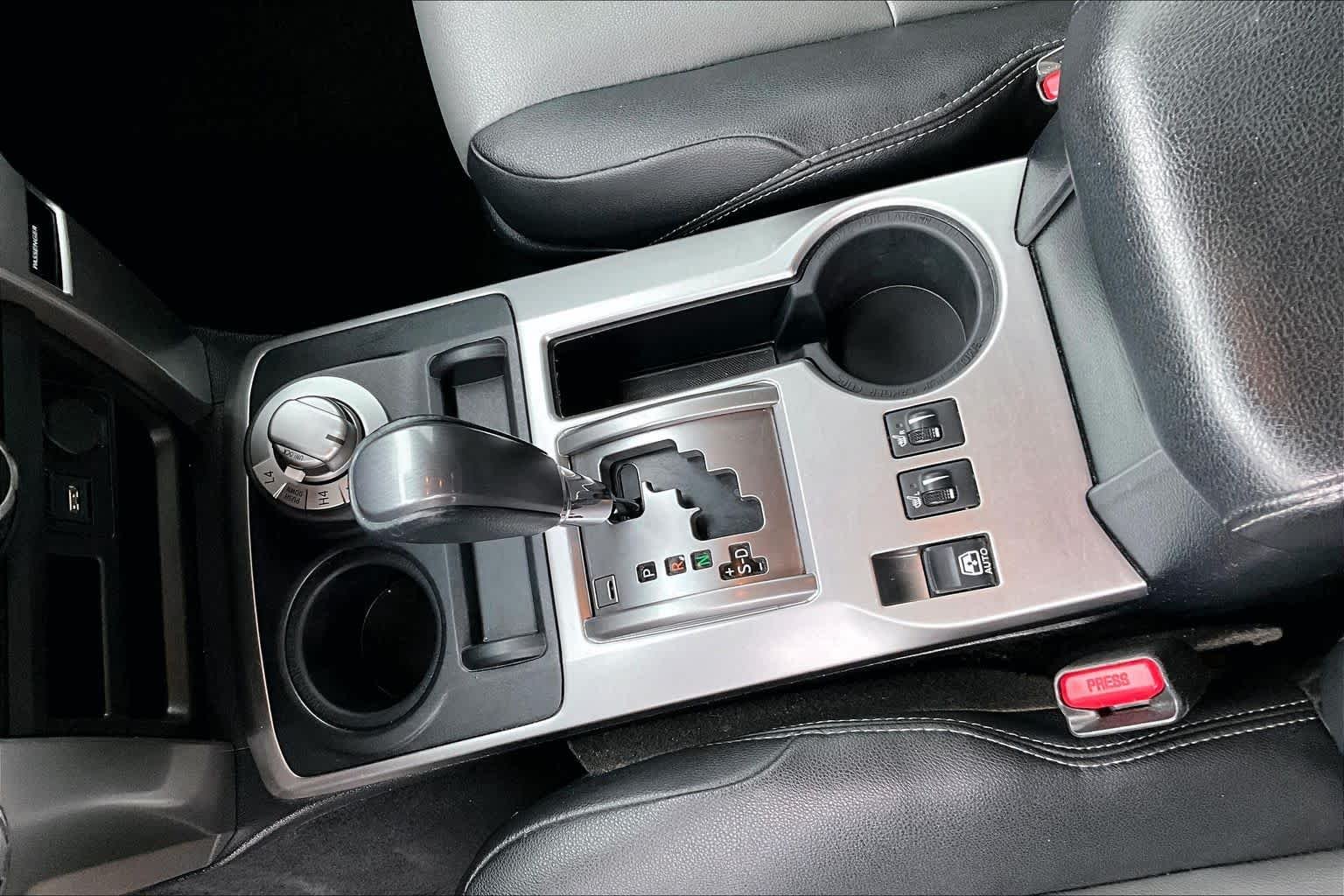 Used 2021 Magnetic Gray Metallic Toyota SR5 Premium image 15