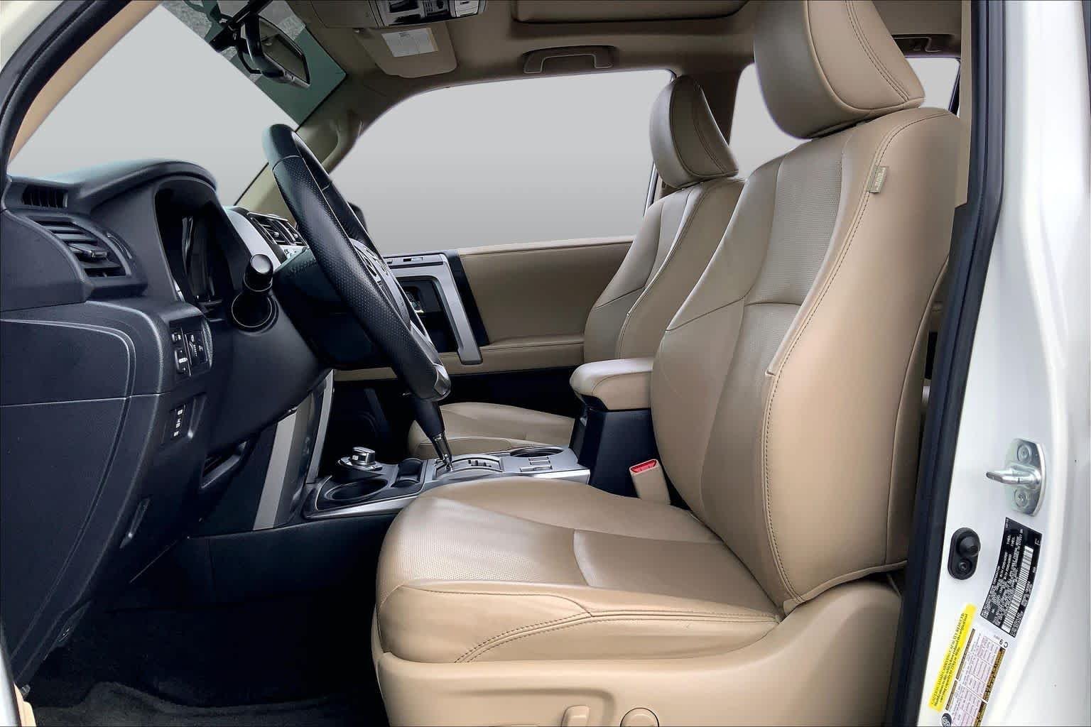 Used 2018 Blizzard Pearl Toyota Limited image 8