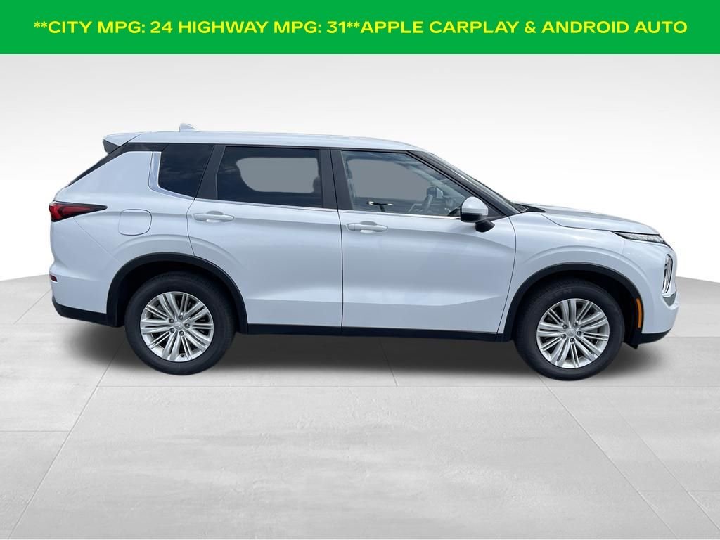Used 2024 White Diamond/Black Roof Mitsubishi ES image 4