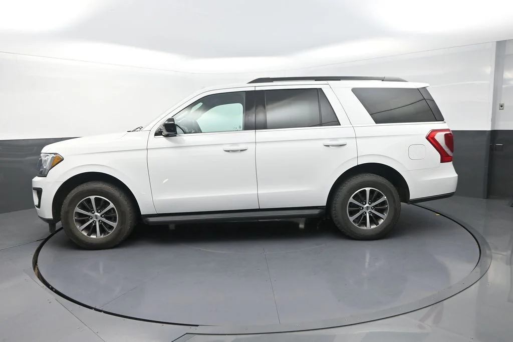 Used 2020 White Ford XL image 6