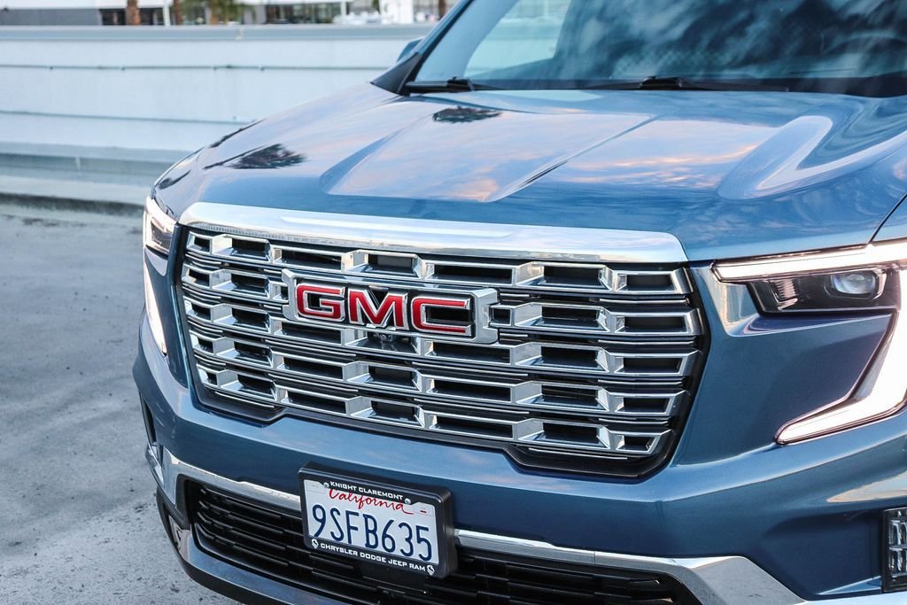 Used 2025 Downpour Metallic GMC Denali image 6