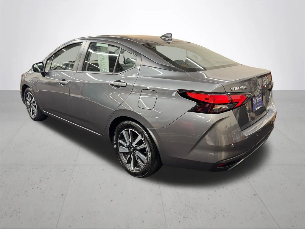 Used 2025 Gray Nissan 1.6 SV image 4