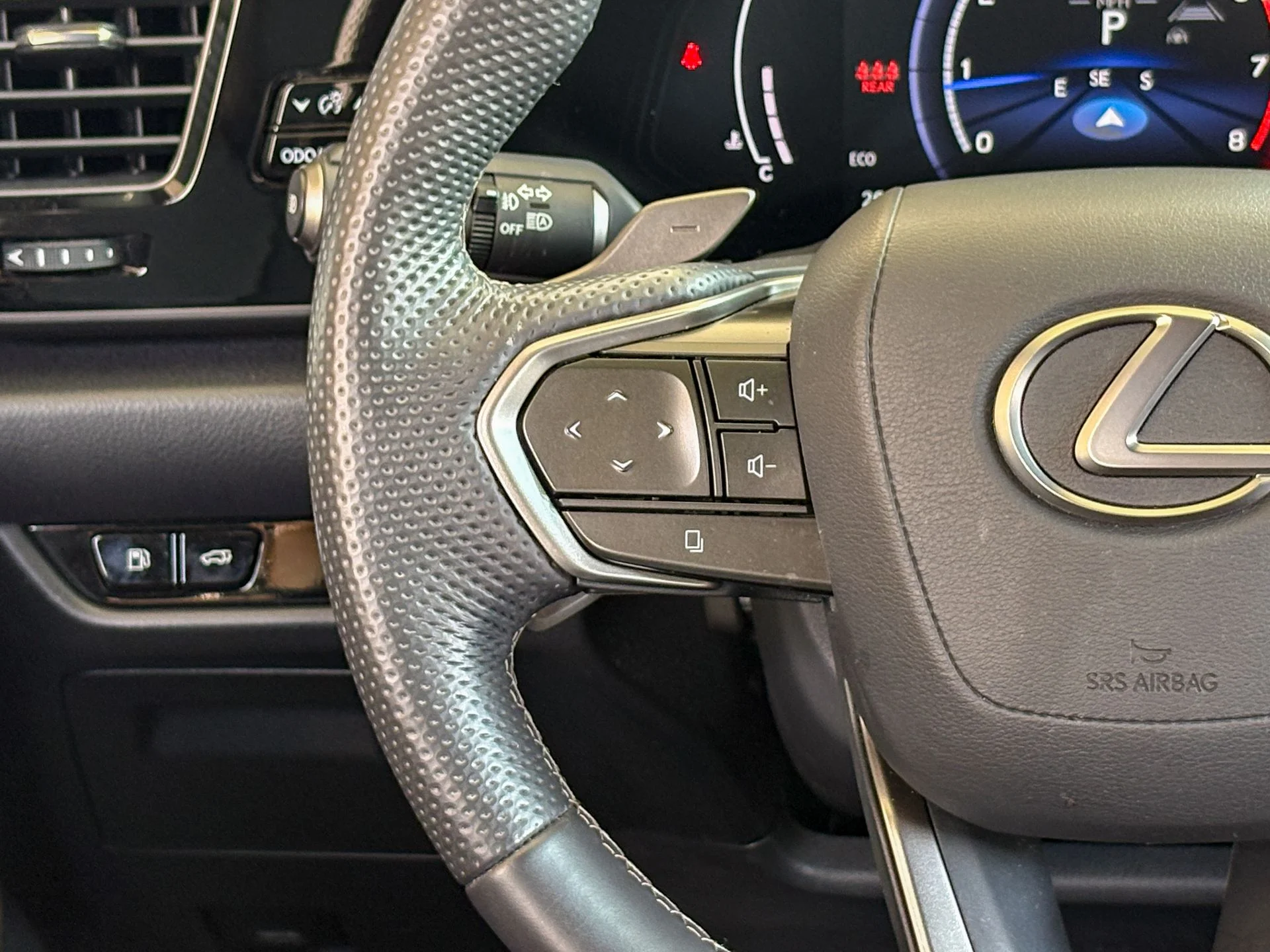 Used 2024 Silver Lexus 350 F SPORT Handling image 20